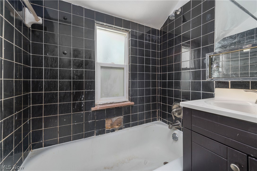 3675 Randolph Road Cleveland Heights, OH 44121 - Photo 31 of 50