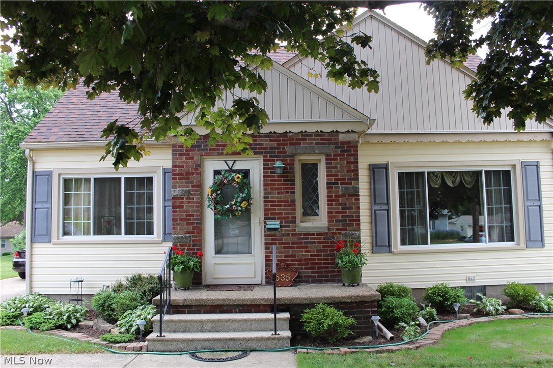 635 Yerrick Road Akron, OH 44312 - Photo 1 of 18 635 Yerrick Rd., Akron 44312