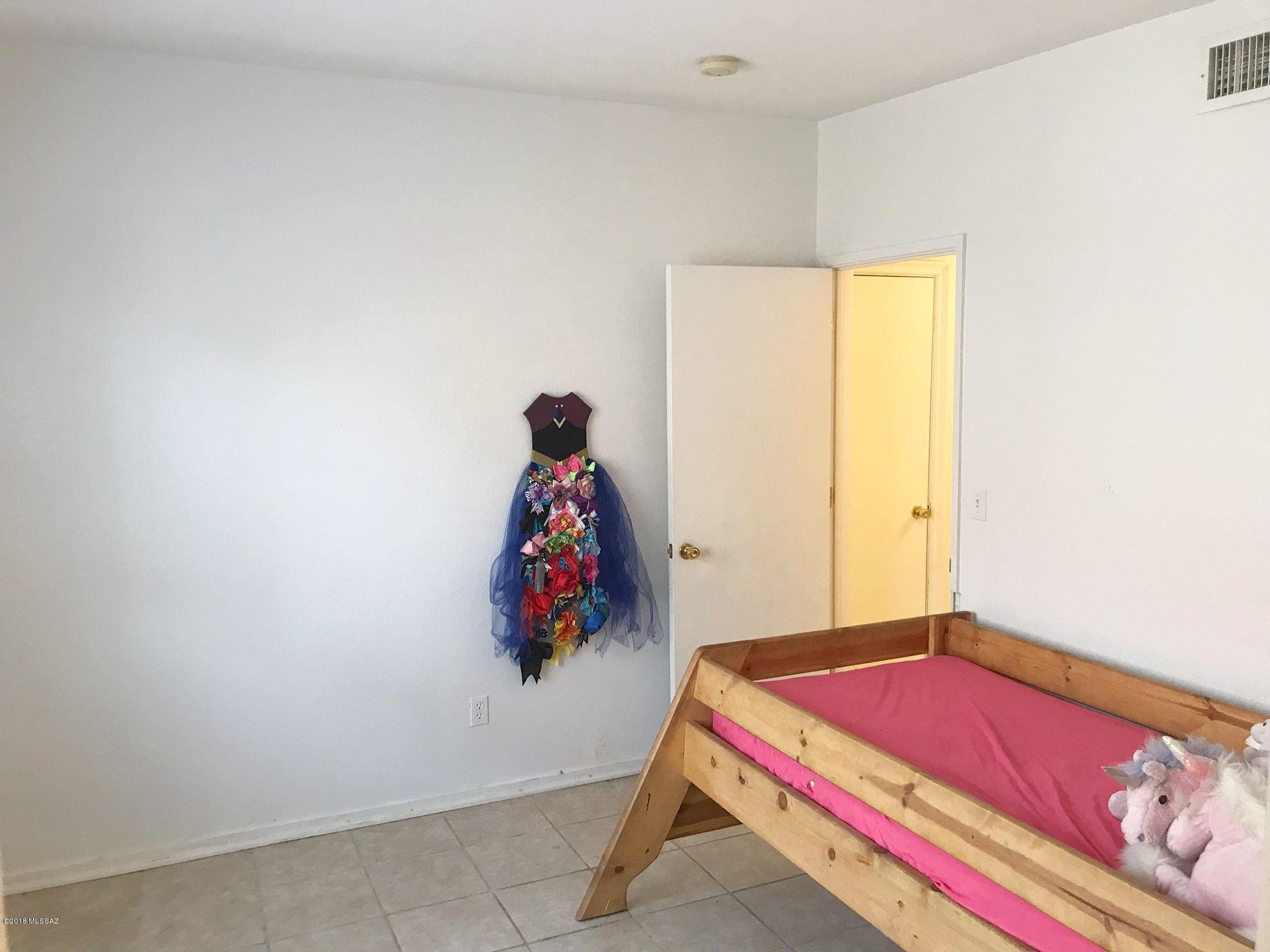 5545 South Stockwell Road Tucson, AZ 85746 - Photo 18 of 28 Gallery Image 18