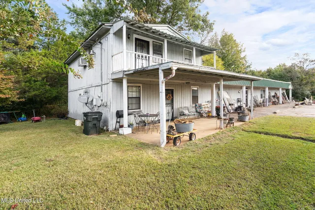 $255,000 | 3322 Highway 72, Holly Springs, MS 38635