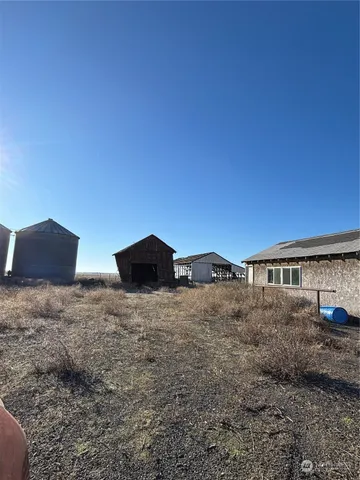 $379,999 | 1979 East Gering Road, Ritzville, WA 99169