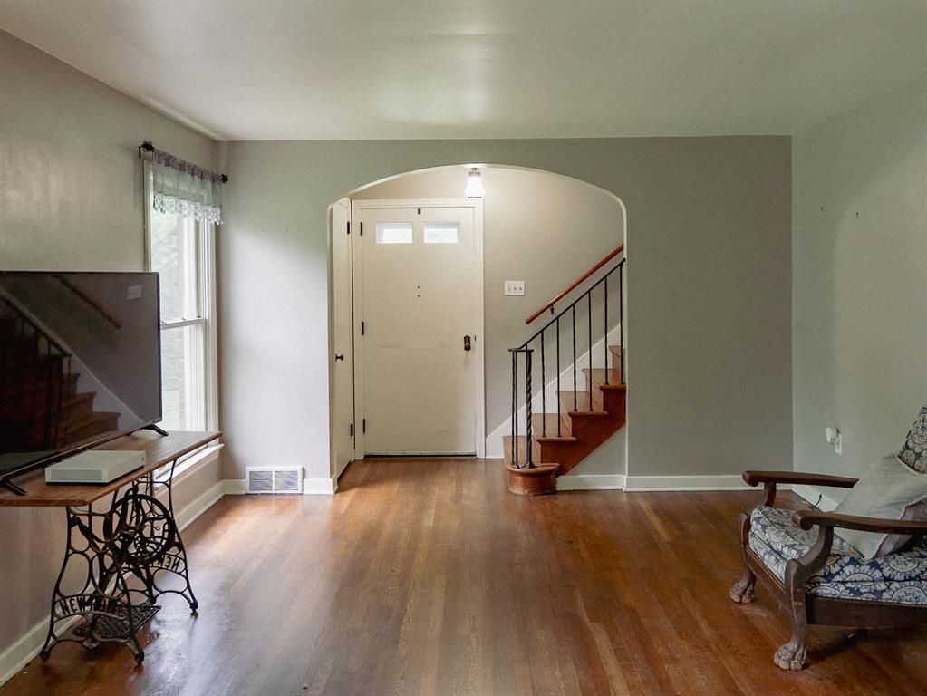 3510 Green Garden Road Aliquippa, PA 15001 - Photo 5 of 31