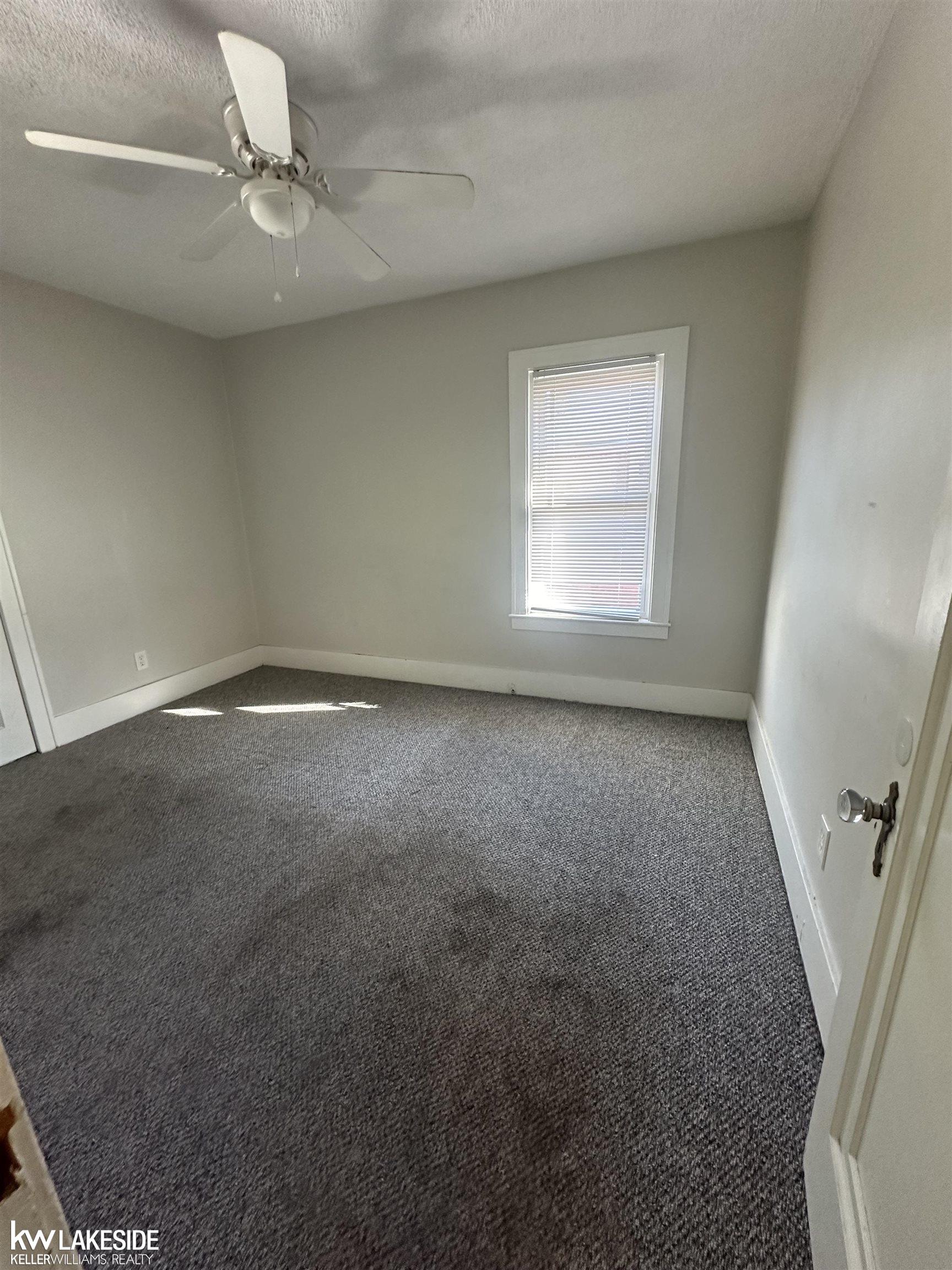 35918-35920 John R Street Wayne, MI 48184 - Photo 21 of 24 50149994-f72809ed-1ed4-4673-9082-81dc49a7faab.JPG