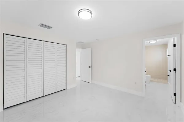 $2,800 | 1999 Northwest 46th Street, Miami, FL 33142