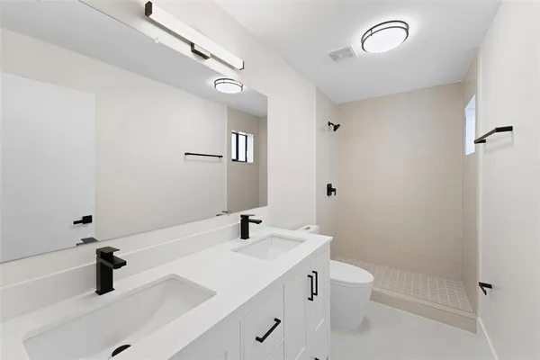 $2,800 | 1999 Northwest 46th Street, Miami, FL 33142