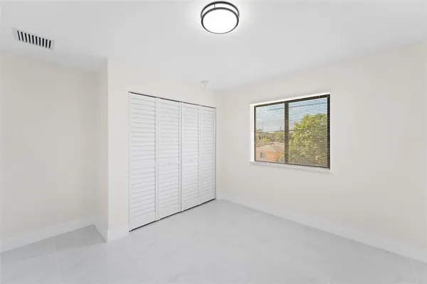 $2,800 | 1999 Northwest 46th Street, Miami, FL 33142