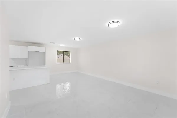 $2,800 | 1999 Northwest 46th Street, Miami, FL 33142