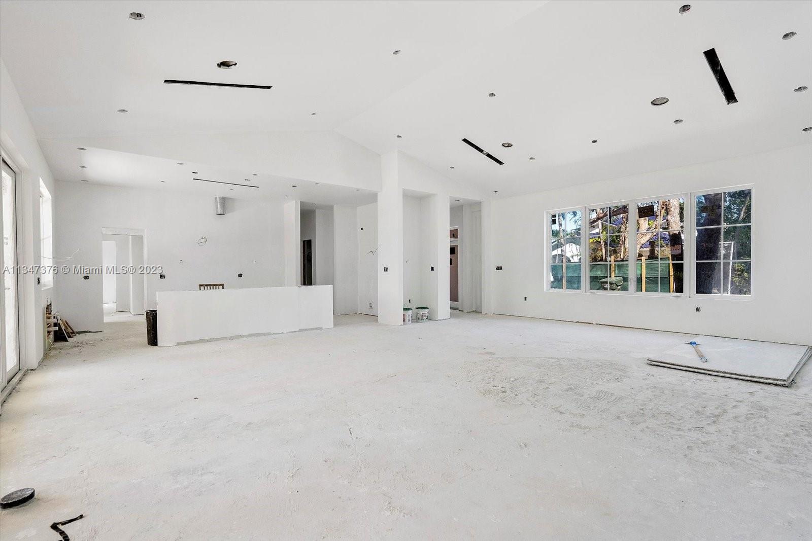 6230 Southwest 60th Street Miami, FL 33143 - Photo 16 of 57