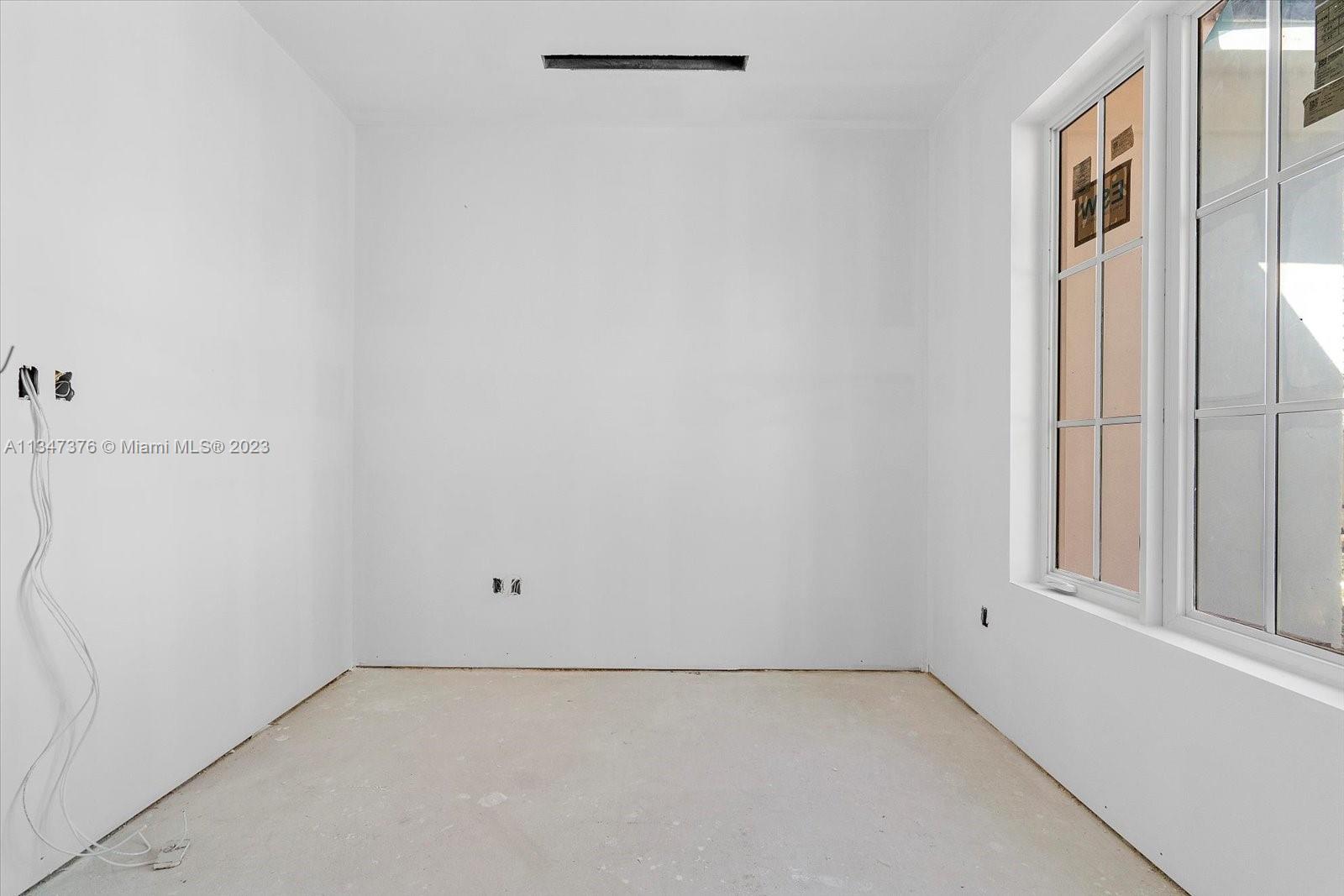 6230 Southwest 60th Street Miami, FL 33143 - Photo 28 of 57 a view of an empty room
