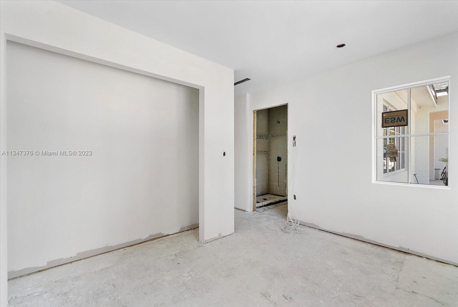 6230 Southwest 60th Street Miami, FL 33143 - Photo 30 of 57 a view of an empty room