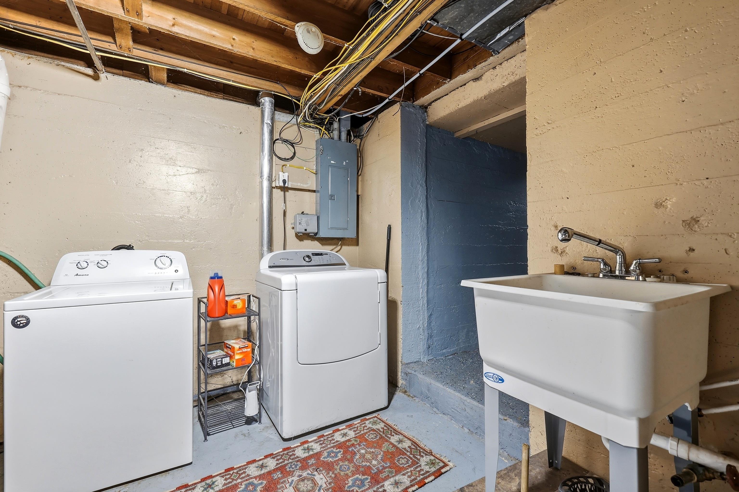 2181 South Irish Hollow Road Galena, IL 61036 - Photo 36 of 48 a utility room with dryer and washer