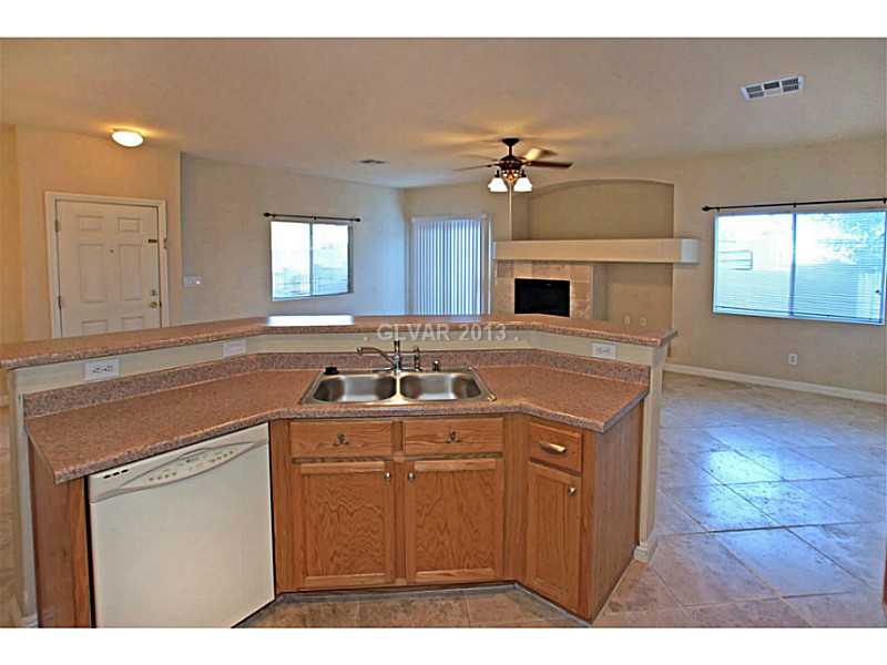 6589 Tumbleweed Ridge Lane, Unit 103 Henderson, NV 89011 - Photo 7 of 12 Kitchen.