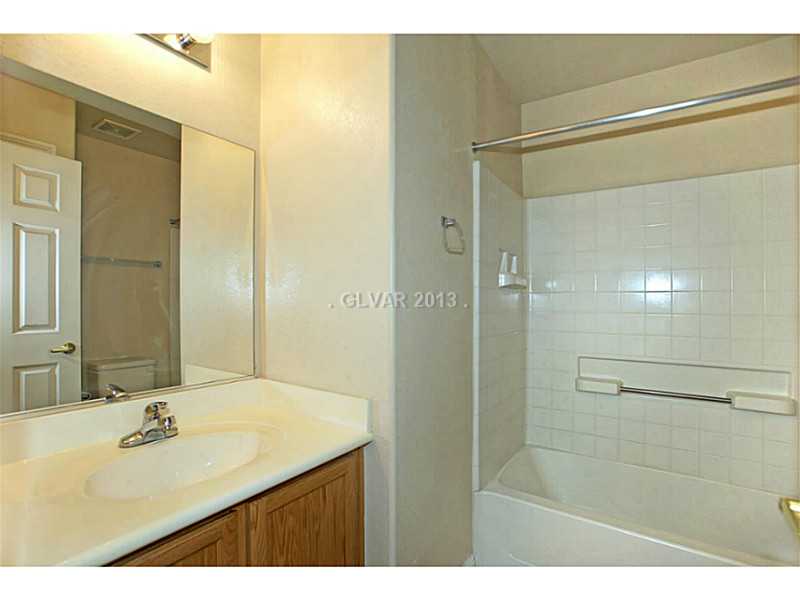 6589 Tumbleweed Ridge Lane, Unit 103 Henderson, NV 89011 - Photo 9 of 12 Bathroom.