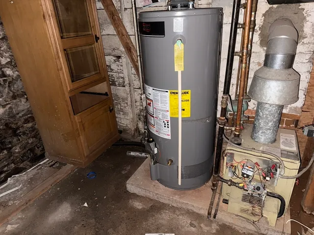 a view of an entryway with sitting area