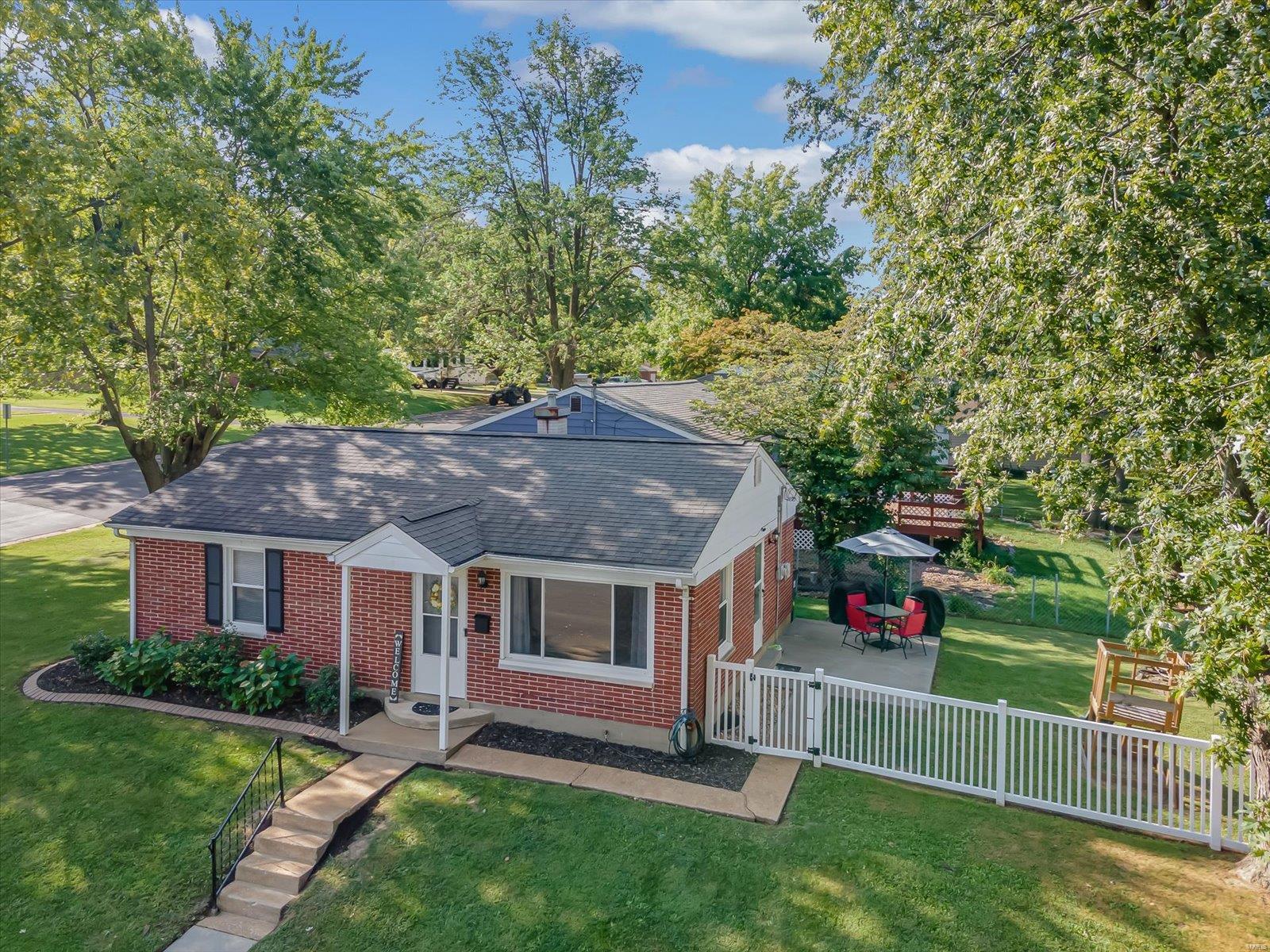 300 Chester Street Waterloo, IL 62298 - Photo 5 of 21 Gallery Image 5
