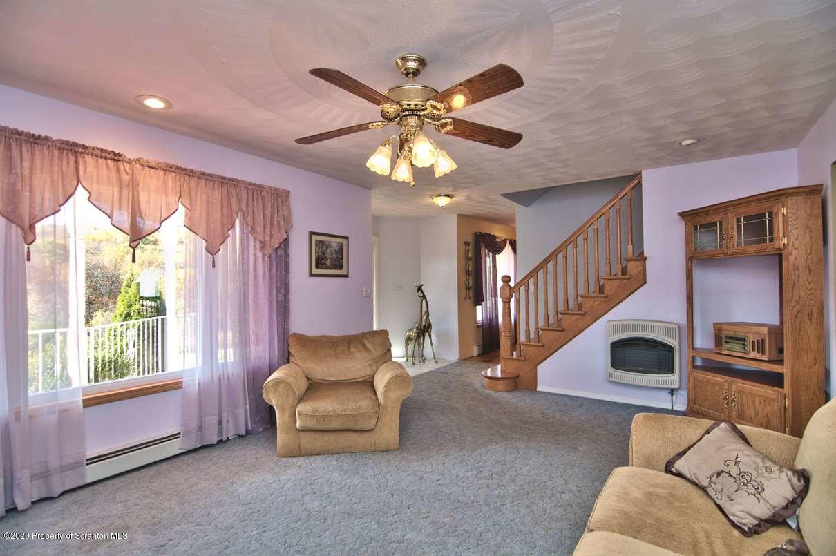 8 Reigel Rd Spring Brook Moscow, PA 18444 - Photo 11 of 106 Gallery Image 11