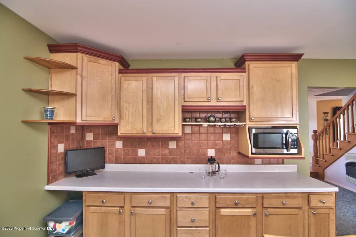 8 Reigel Rd Spring Brook Moscow, PA 18444 - Photo 17 of 106 Gallery Image 17