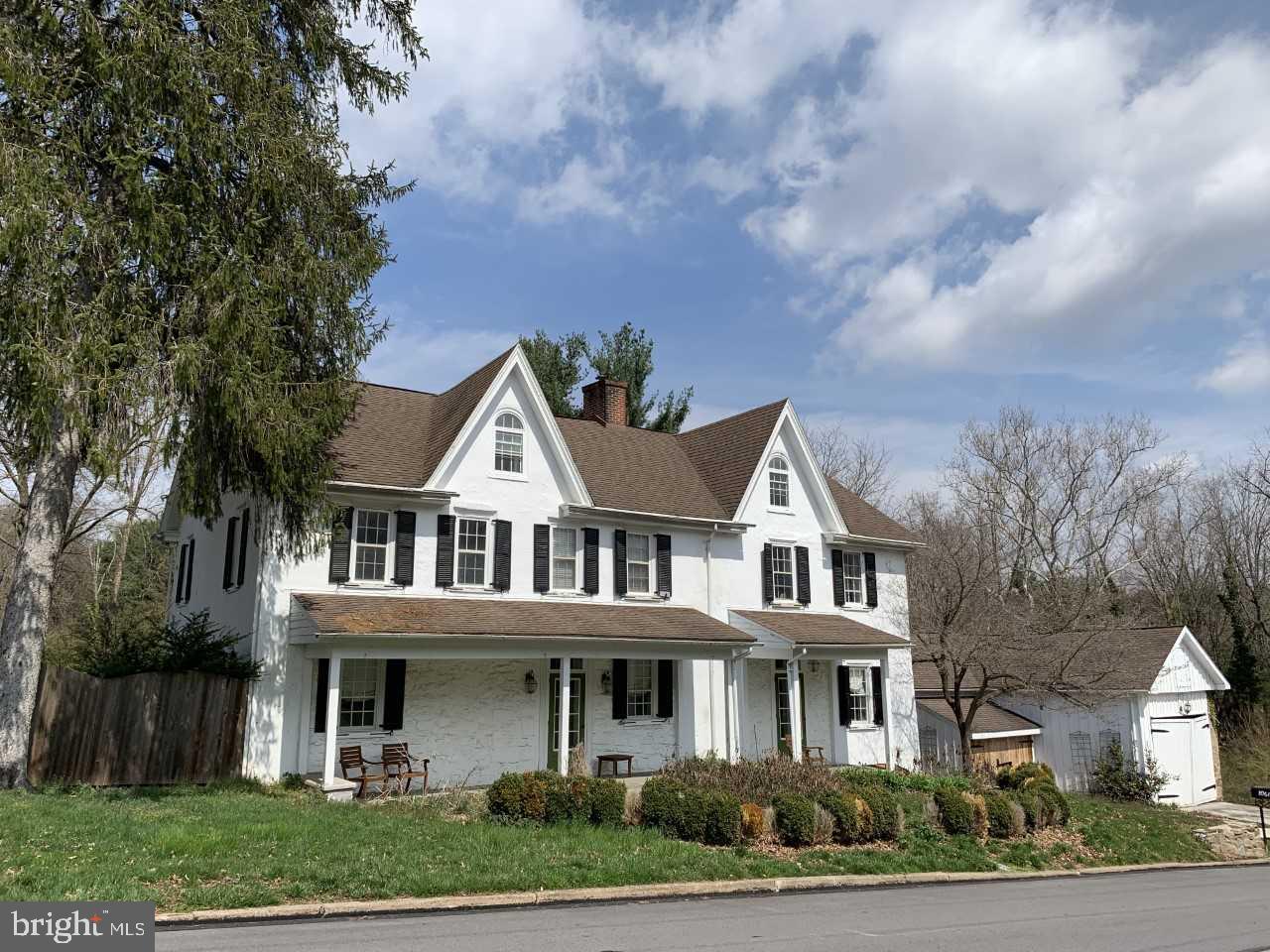 1061 Waterloo Road Berwyn, PA 19312 - Photo 3 of 4