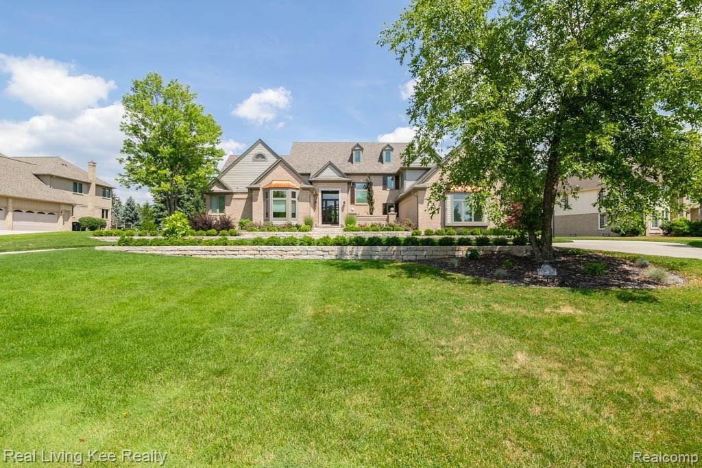 5879 Murfield Drive Rochester, MI 48306 - Photo 1 of 37