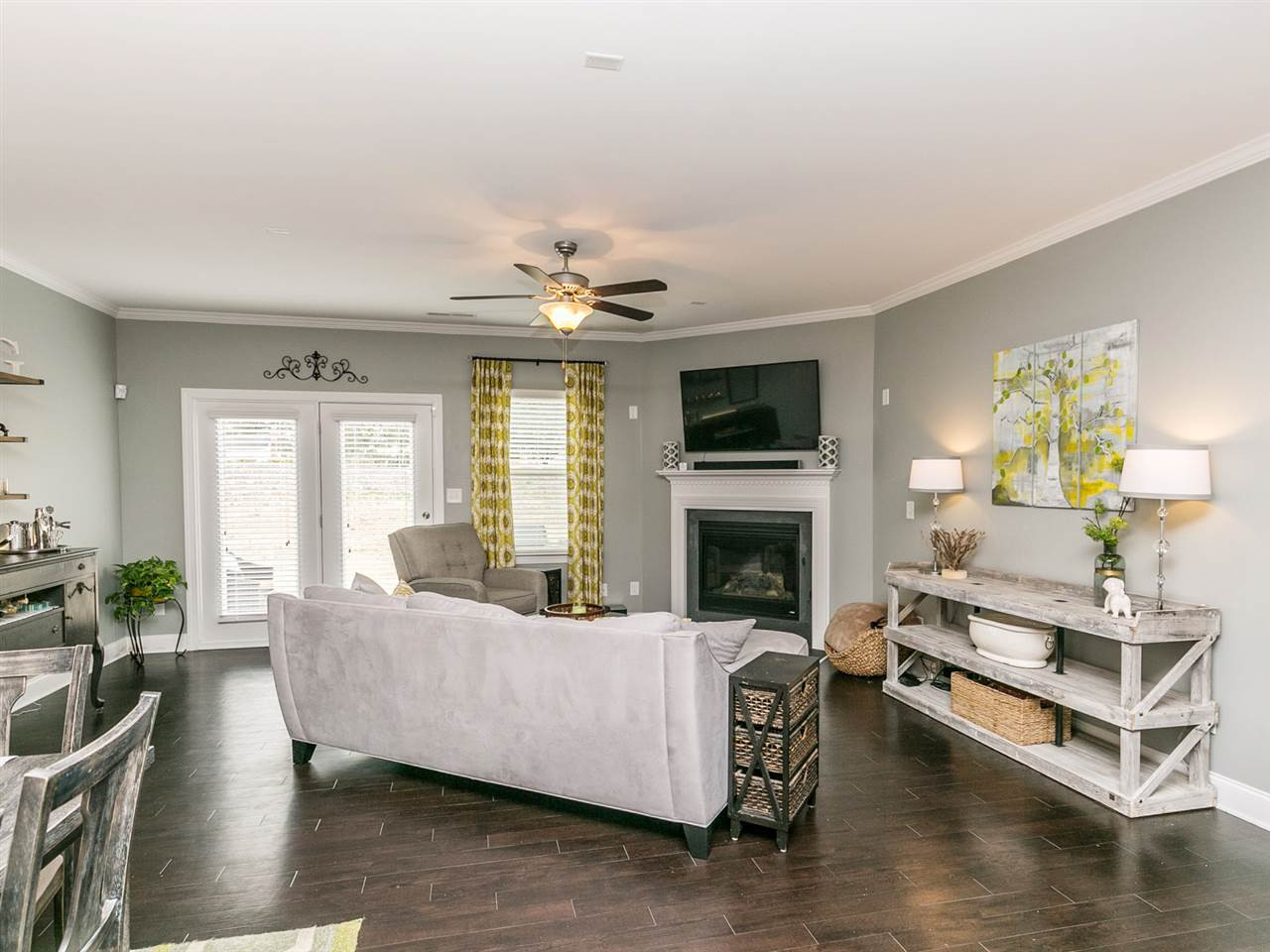 132 Token House Road Durham, NC 27703 - Photo 10 of 22 Living Area