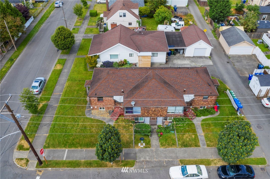 904 North 5th Street Renton, WA 98057 - Photo 8 of 15 an aerial view of a house