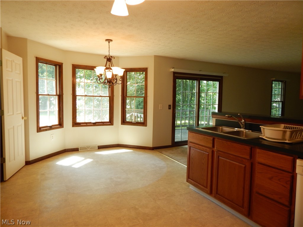8219 Poorman Road Vermilion, OH 44089 - Photo 12 of 33 Gallery Image 12