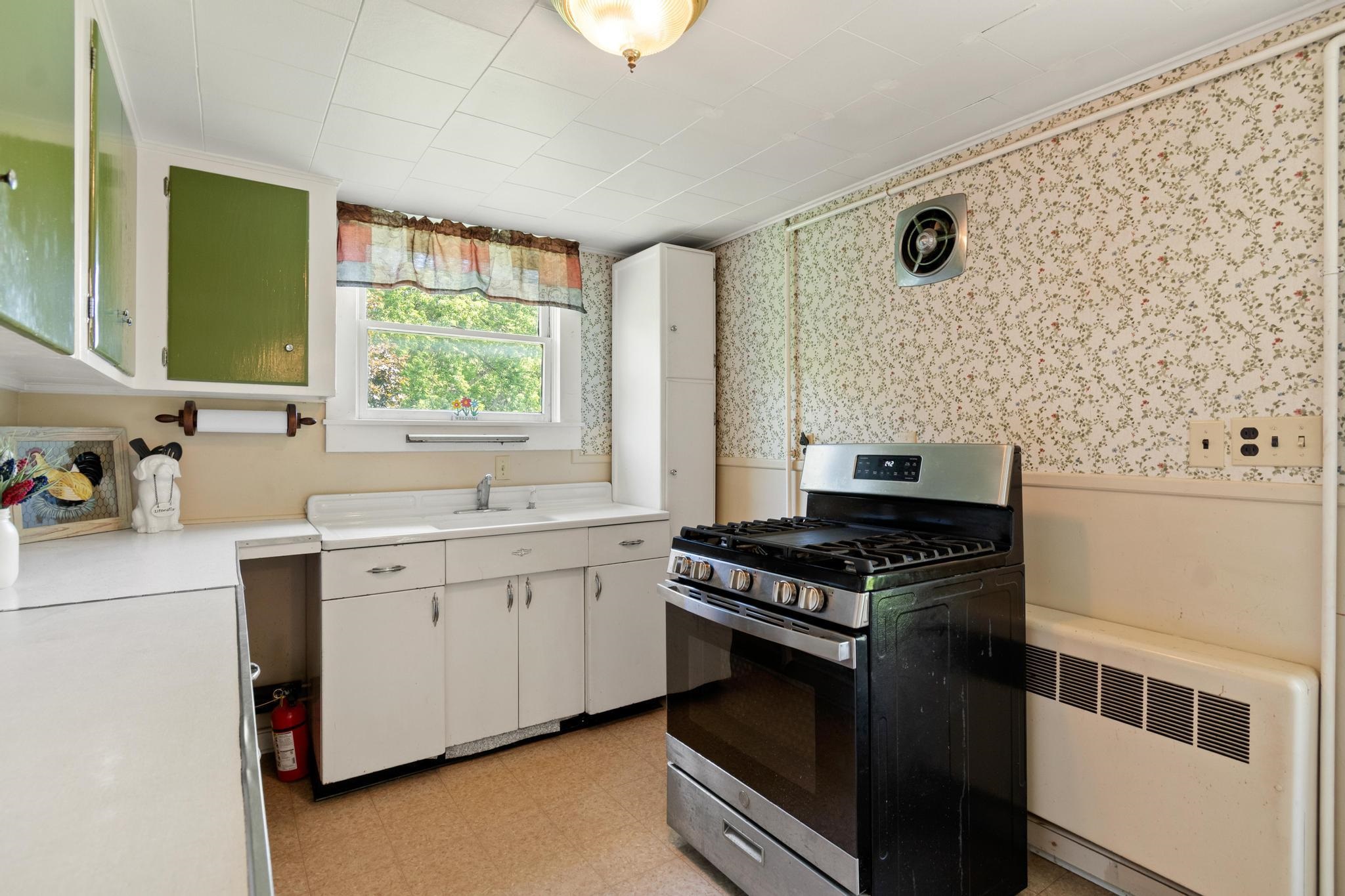 579 Crown Point Road Bridport, VT 05734 - Photo 7 of 60 Gallery Image 7