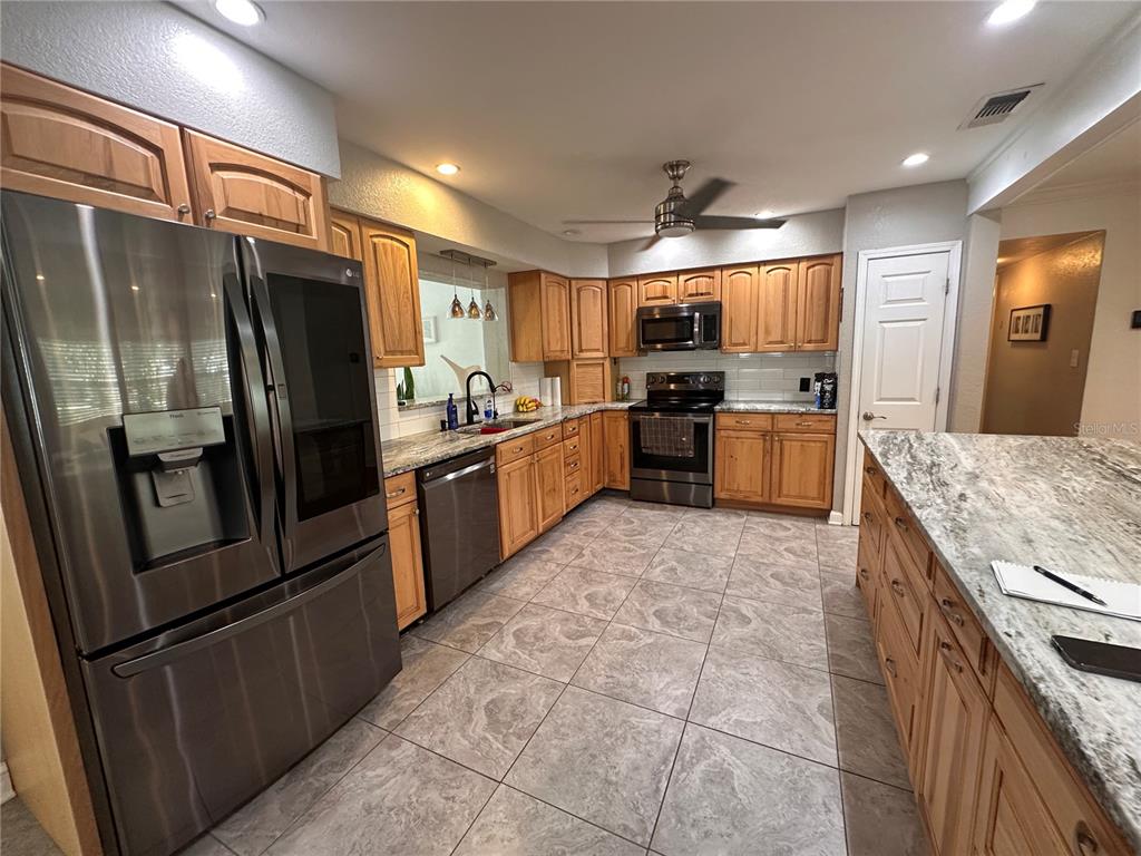 5657 Oceanic Road Holiday, FL 34690 - Photo 22 of 32