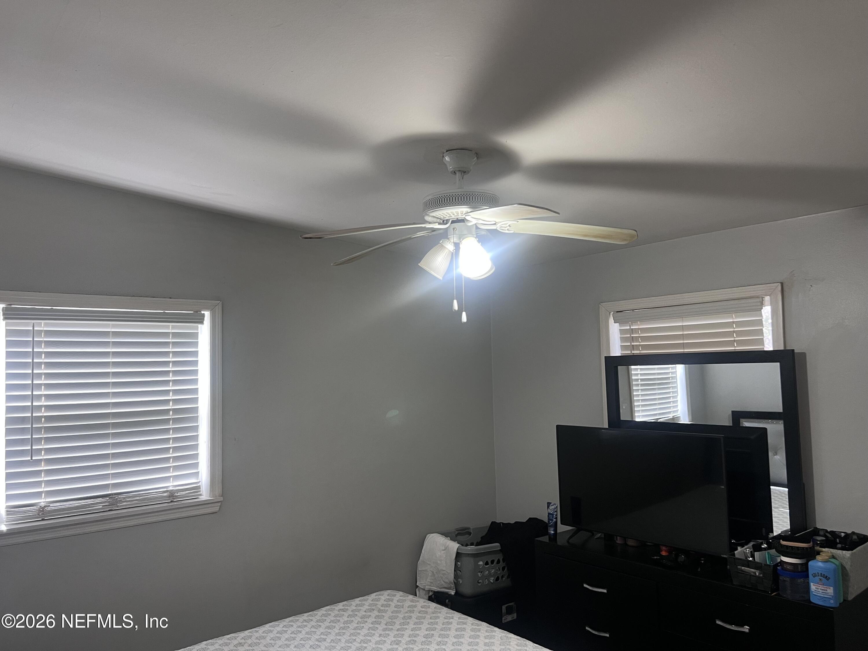 9129 Spottswood Road Jacksonville, FL 32208 - Photo 12 of 13 Room2