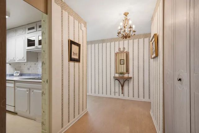 $450,000 | 1630 Sheridan Road, Unit 5K, Wilmette, IL 60091