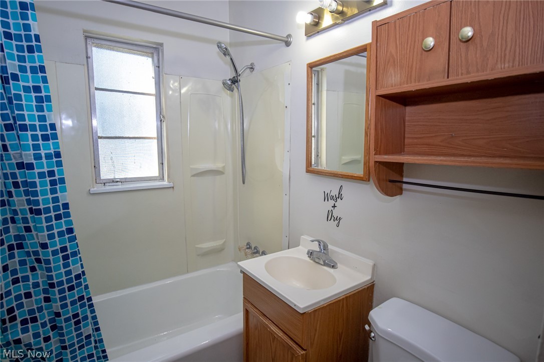 13708 Rockside Road Garfield Heights, OH 44125 - Photo 11 of 27