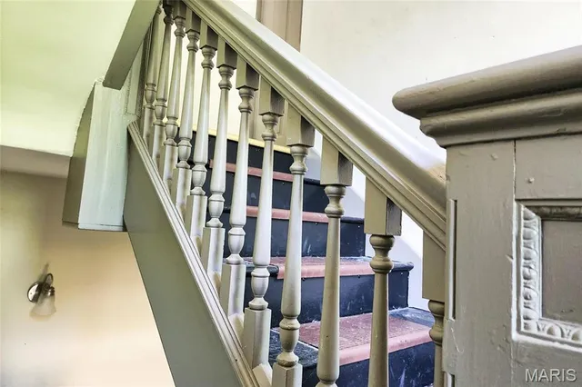 $1,600 | 3656 Shaw Avenue, Unit 3 WEST, St. Louis, MO 63110