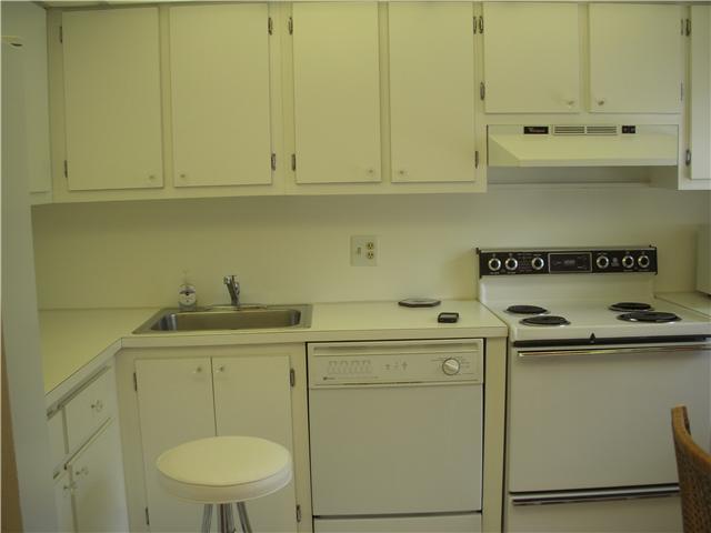 8425 Casa Del Lago, Unit 21J Boca Raton, FL 33433 - Photo 5 of 20 Additional Photo