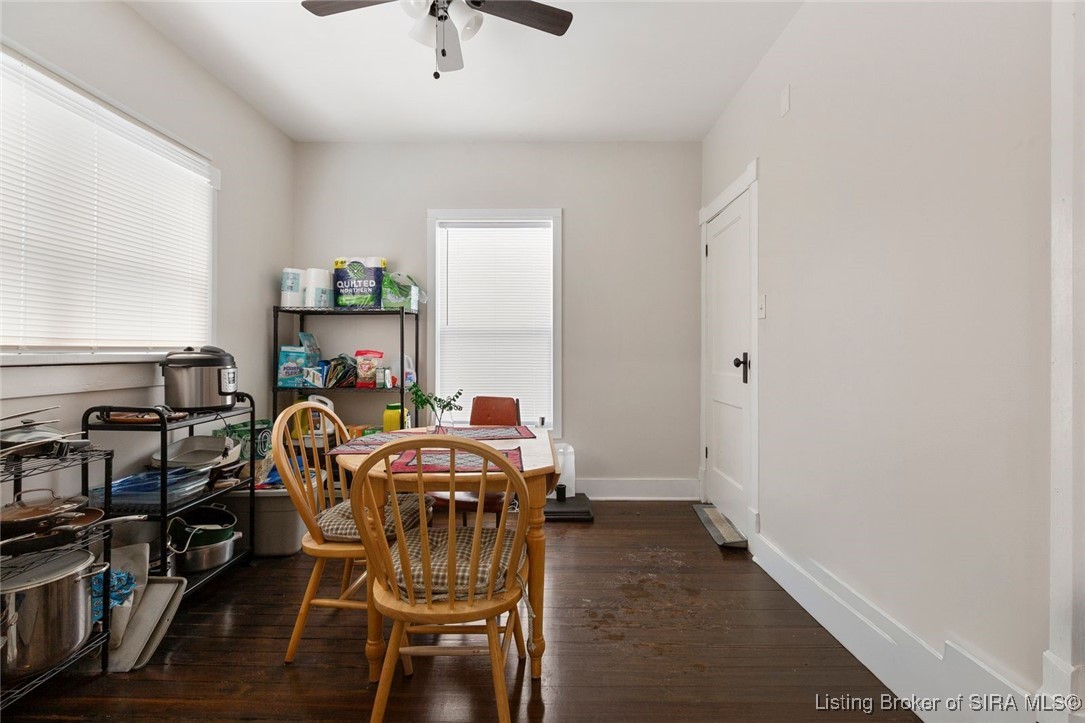 1513 Spring Street Jeffersonville, IN 47130 - Photo 11 of 26