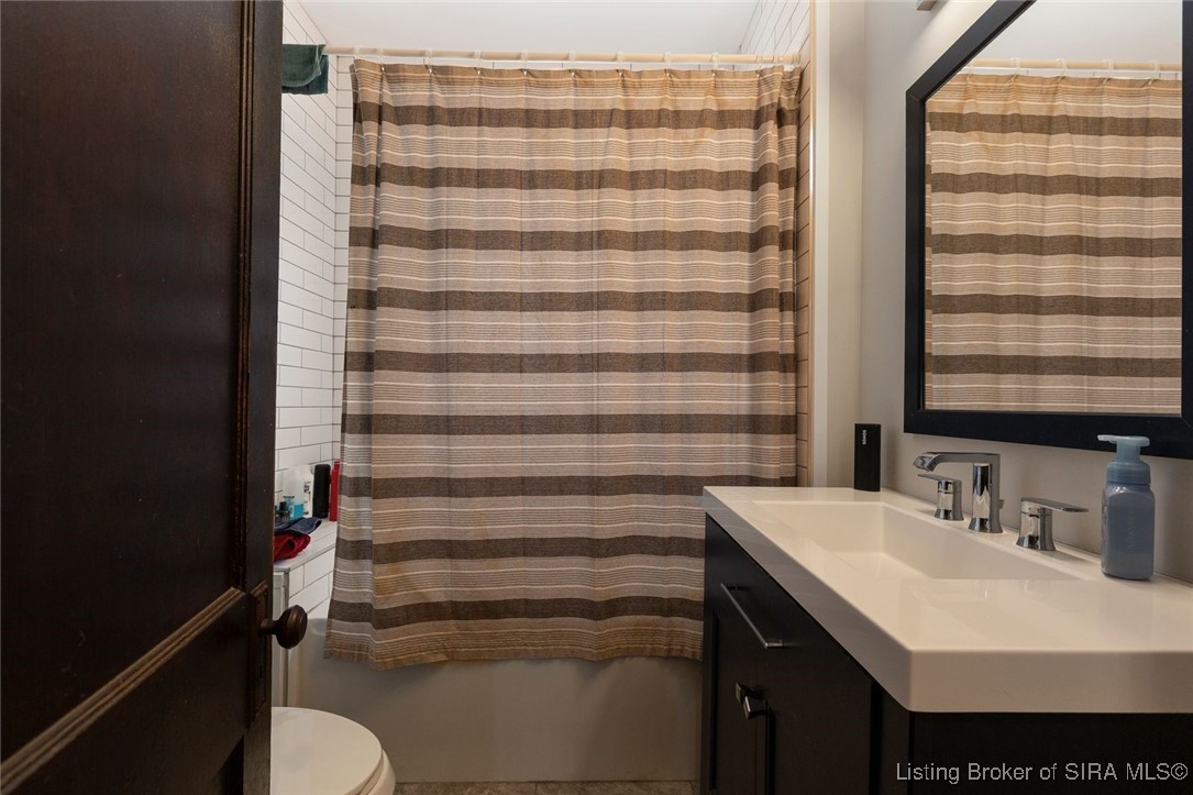 1513 Spring Street Jeffersonville, IN 47130 - Photo 18 of 26