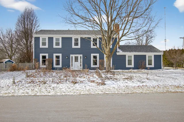 $410,000 | 112 28th Avenue, Somers, WI 53403