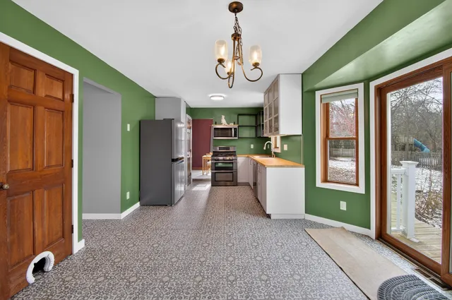 $410,000 | 112 28th Avenue, Somers, WI 53403