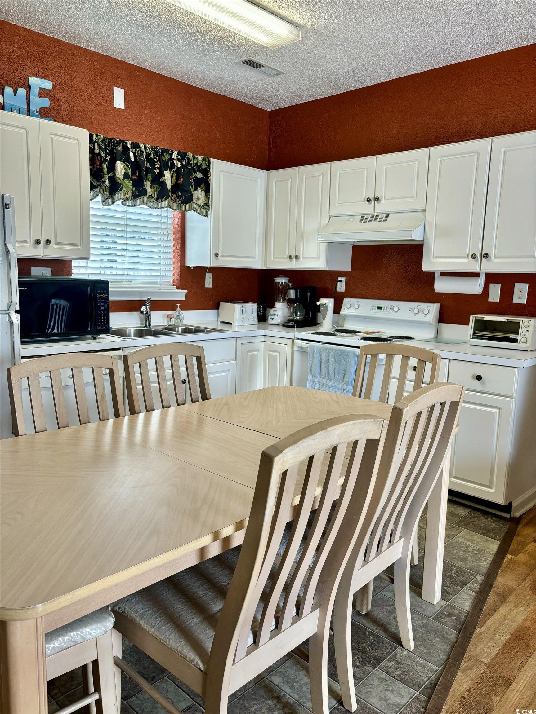 9546 Dunes Gables Court Myrtle Beach, SC 29572 - Photo 6 of 29