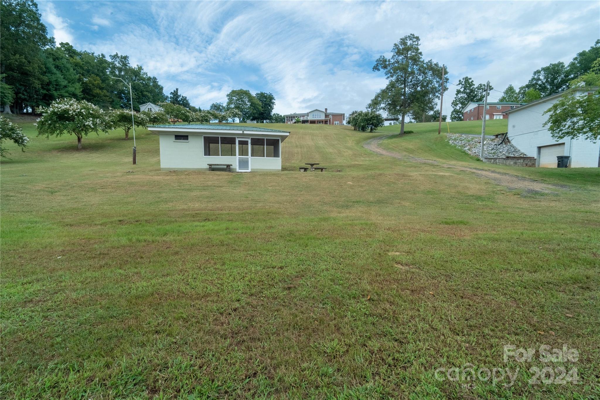 4860 Midway Sand Road Hickory, NC 28601 - Photo 11 of 38 Gallery Image 11