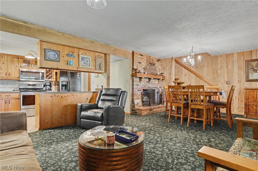 2216 North Medina Line Road Akron, OH 44333 - Photo 9 of 42
