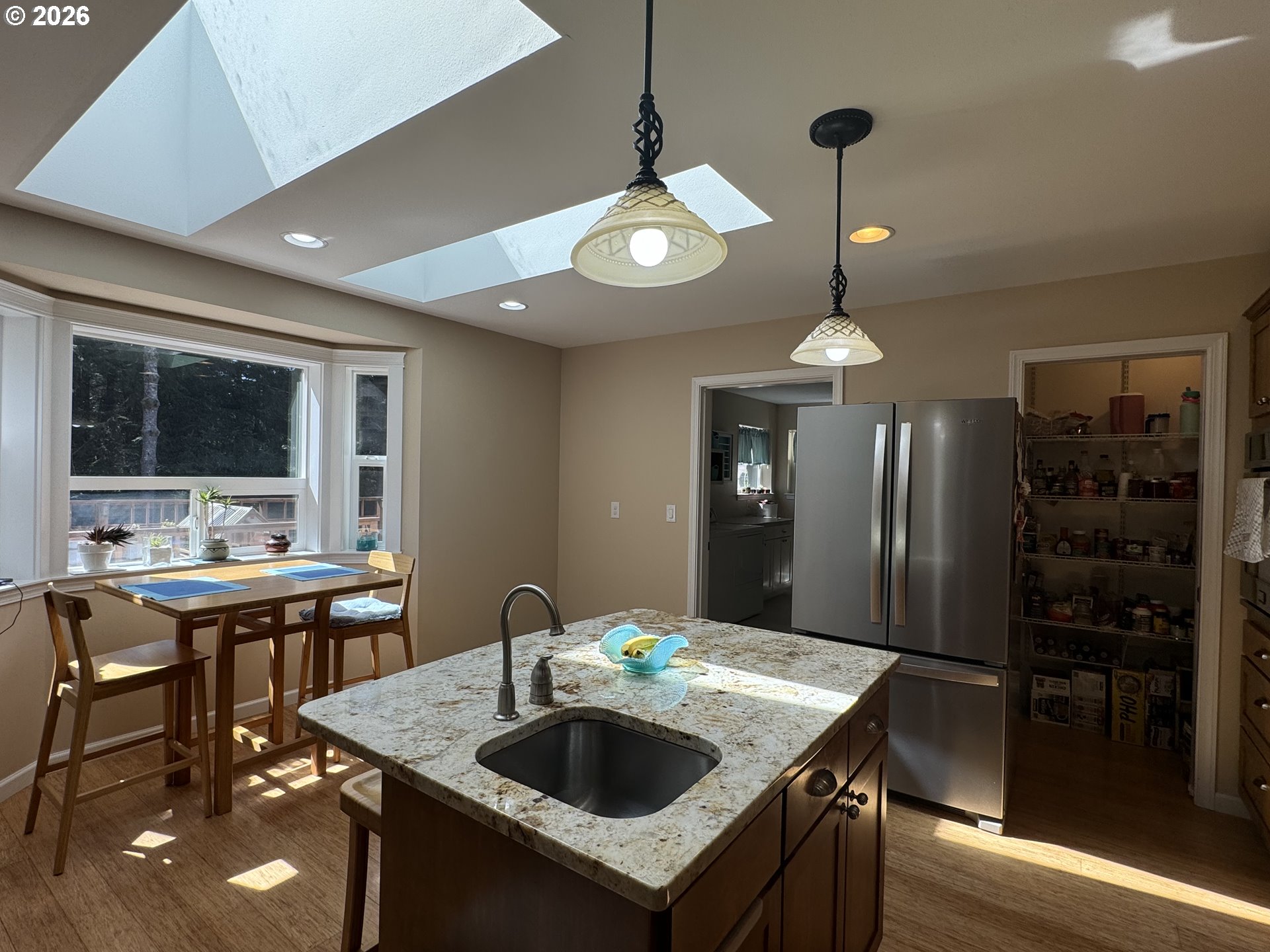 83269 Clear Lake Road Florence, OR 97439 - Photo 10 of 48 Kitchen/Dining Room