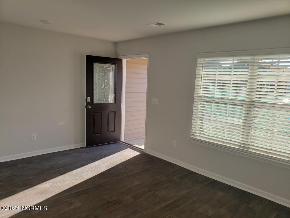 512 Dakota Road New Bern, NC 28560 - Photo 3 of 15 entry