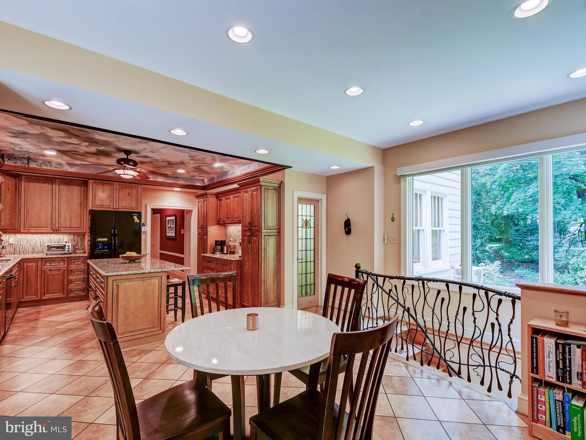 2110 Carterdale Road Baltimore, MD 21209 - Photo 18 of 42 Breakfast Area