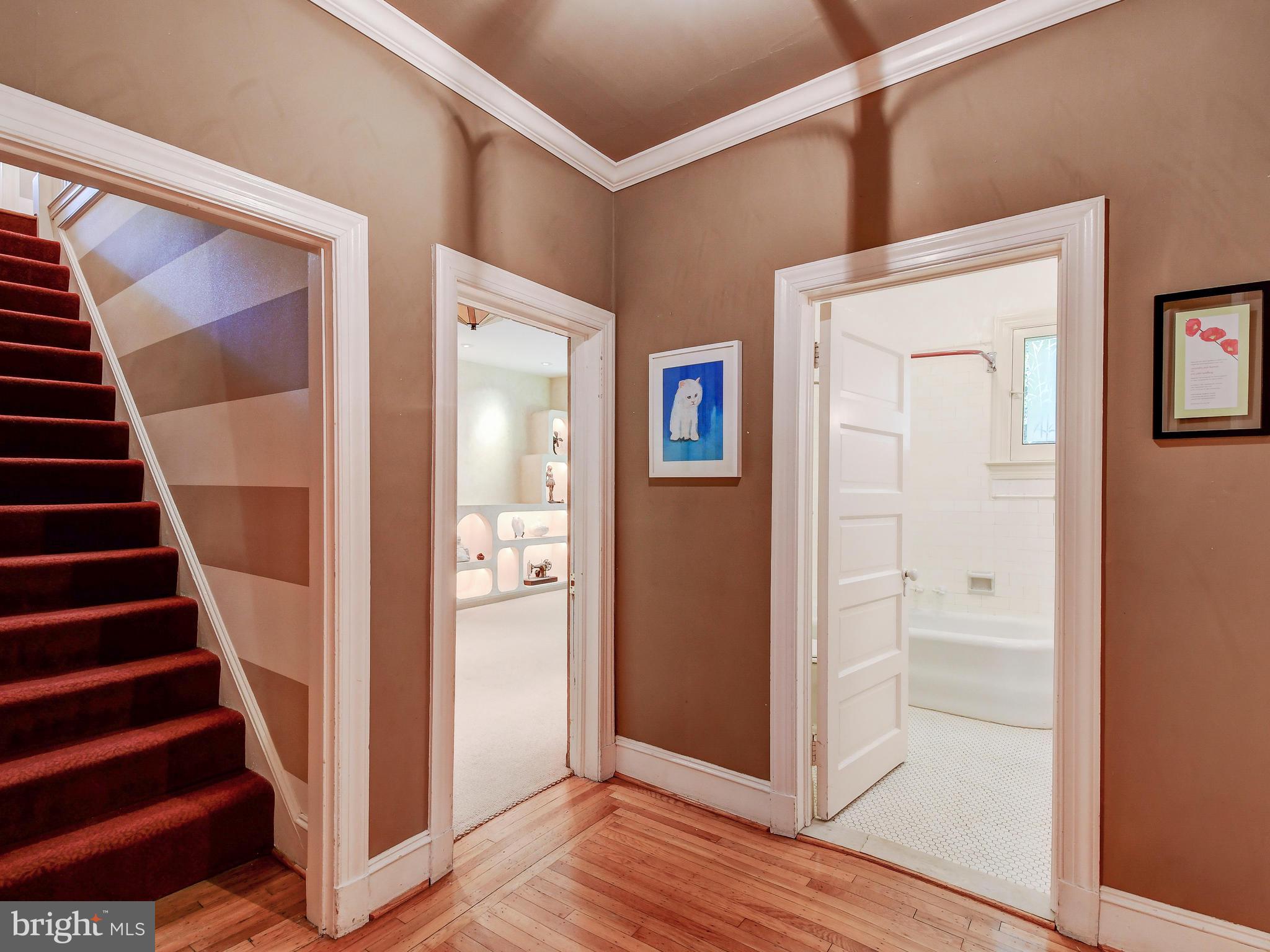 2110 Carterdale Road Baltimore, MD 21209 - Photo 19 of 42 Hallway