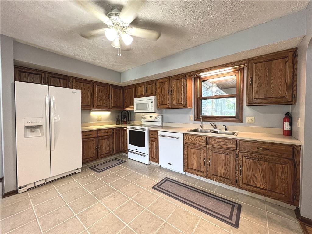 2824 Davis Road Indianapolis, IN 46239 - Photo 4 of 21 Gallery Image 4