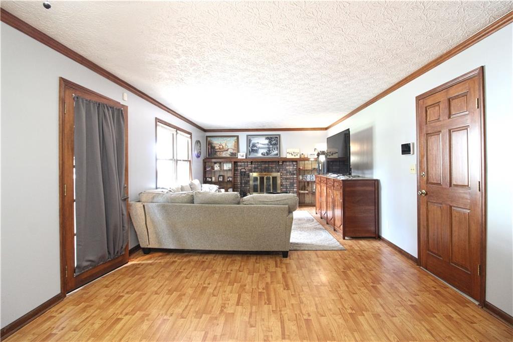 2824 Davis Road Indianapolis, IN 46239 - Photo 6 of 21 Gallery Image 6