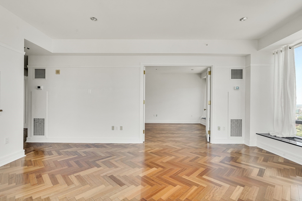 2 Avery Street, Unit 27G Boston, MA 02111 - Photo 8 of 28
