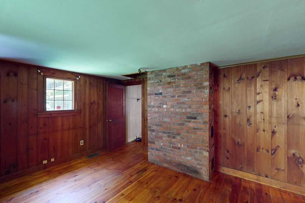 18 January Hills Road Amherst, MA 01002 - Photo 11 of 39 wooden floor in an empty room