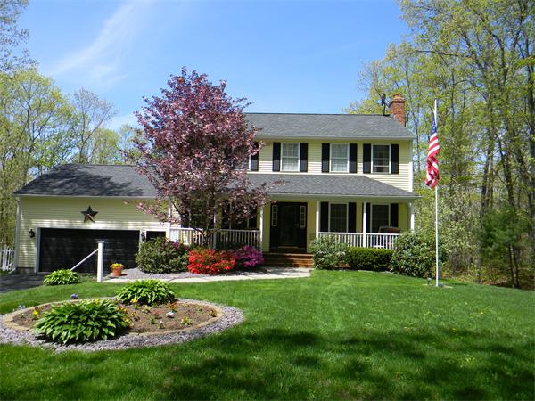 63 Brookfield Road North Brookfield, MA 01535 - Photo 2 of 20 Gallery Image 2