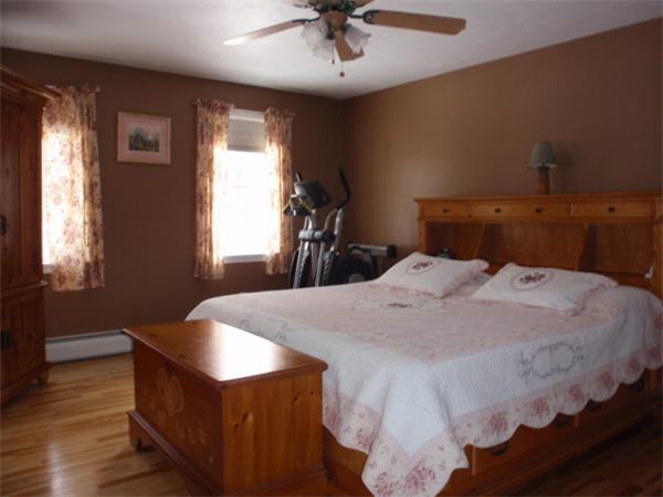 63 Brookfield Road North Brookfield, MA 01535 - Photo 7 of 20 Gallery Image 7